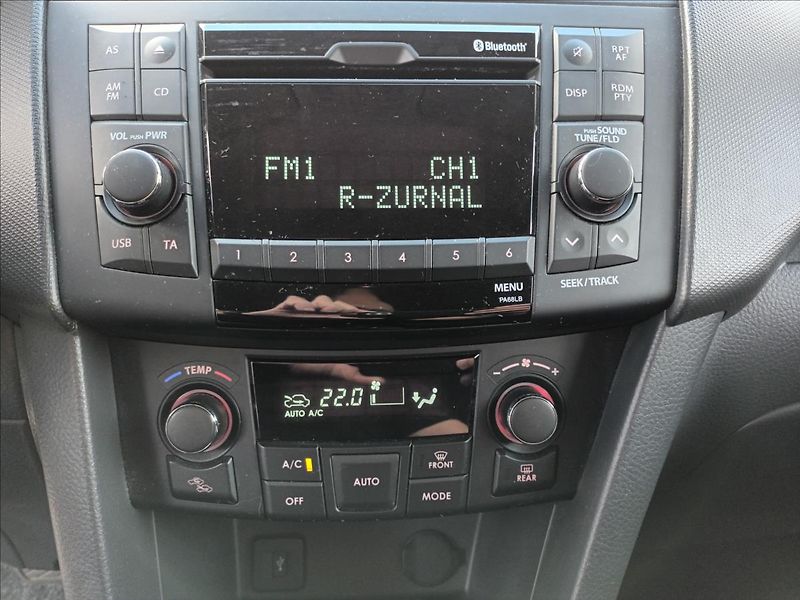 Suzuki Swift 1,2 ČR,1MAJ,SERVISKA,AUTOMAT - fotka 15 z 39