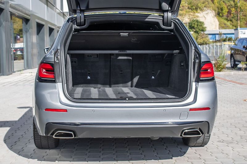 BMW Řada 5 530d LCI 210kW, 48V Mild-Hybri - fotka 29 z 29
