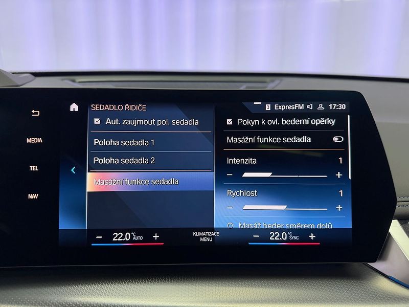 BMW iX1 xDrive 30 M-PAKET, INDIVIDUAL, - fotka 20 z 38