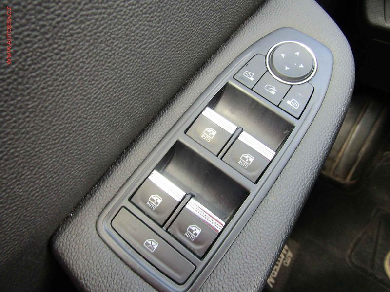 Renault Clio (2020) 1.0 TCe, ČR - fotka 19 z 19