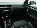 Škoda Octavia (2015) RS 2.0 TSI, Automat - náhled 8