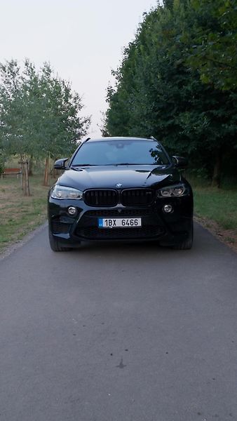 BMW X6 (2018) Limitovaná Edice BLACK FIRE - fotka 1 z 14