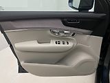 Volvo XC90 (2026) B5 AWD AUT BRIGHT PLUS 7míst - náhled 7