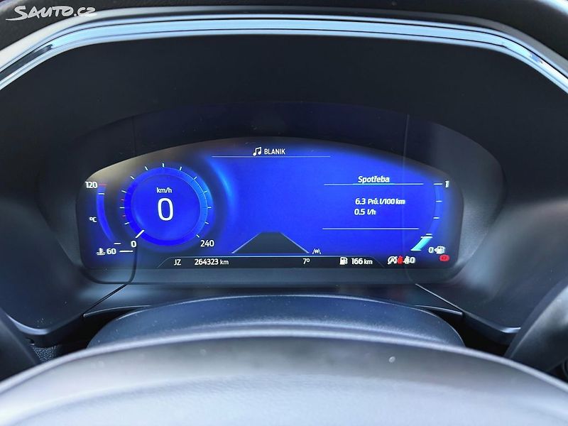 Ford Kuga 2,0 EcoBlue ST Line - fotka 11 z 29
