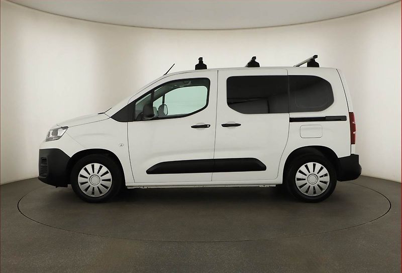 Citroën Berlingo (2022) Live Pack 1.2 PureTech, 5Míst - fotka 3 z 11