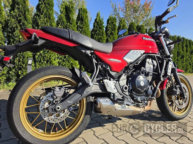 Kawasaki Z 650 RS (2023) - fotka 7 z 15