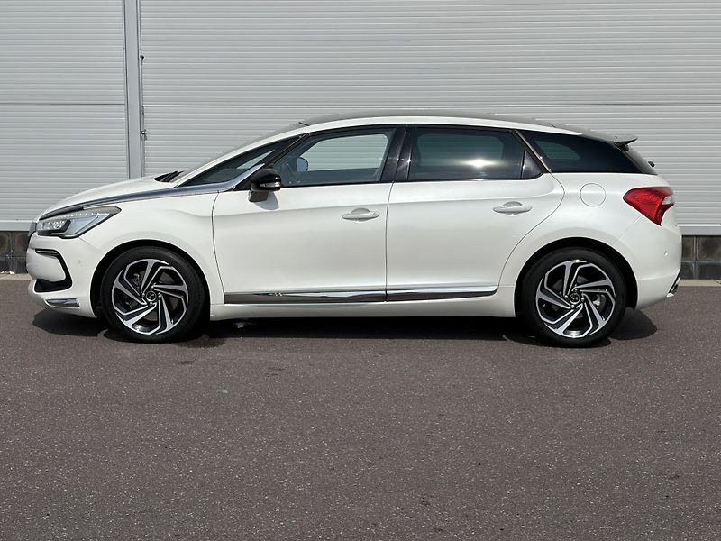 DS Automobiles DS5 (2016)  2.0HDi 133 kW AT - fotka 4 z 18
