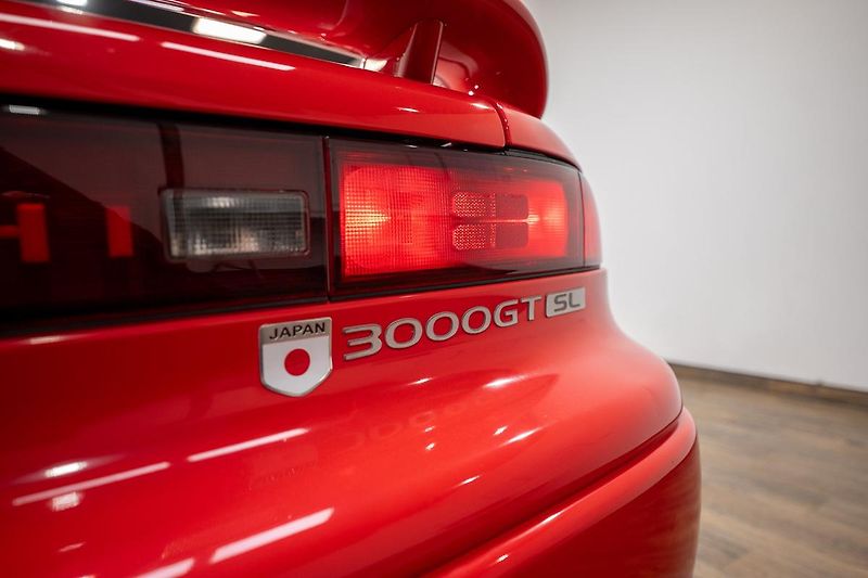 Mitsubishi 3000 GT 3.0 V6 6G72 165 kW - fotka 38 z 45