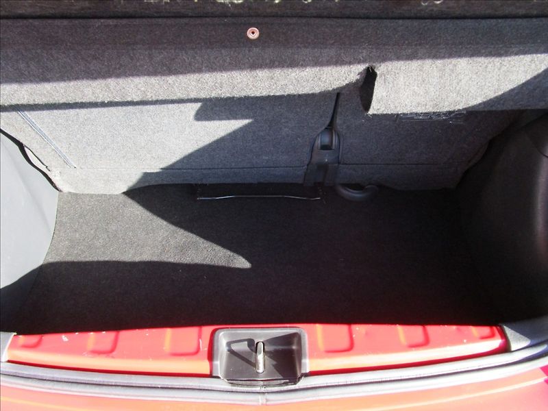 Toyota Yaris 1.0VVT-i Terra KLIMA - fotka 28 z 35