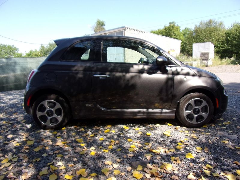 Fiat 500e (2016) 24kWh AUTOMAT DOVOZ USA - fotka 4 z 18