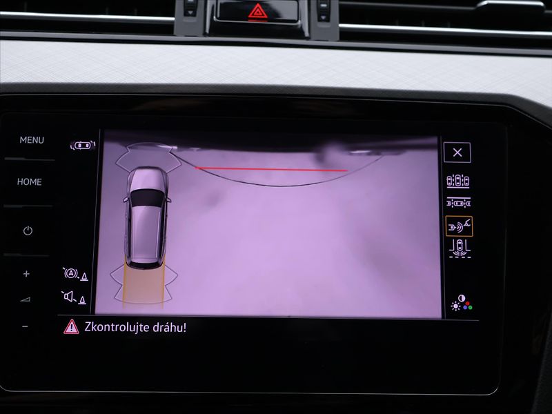 Volkswagen Passat 2,0 TDI DSG Virtual Business - fotka 26 z 36