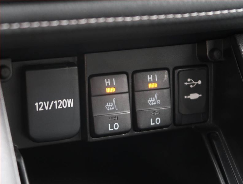 Toyota Corolla (2018) 1.6 Valvematic, ČR,1.maj - fotka 20 z 21