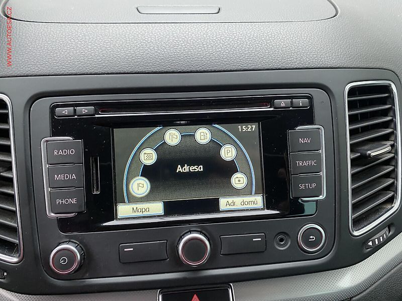 Volkswagen Sharan (2015) 2.0 TDI 4X4, 7míst - fotka 17 z 19