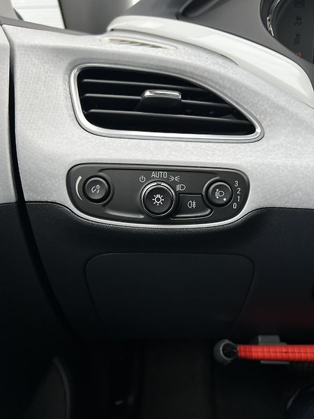 Opel Ampera EV 150kW 60kWh Executive  - fotka 18 z 24