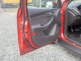 Ford Focus (2012) 1.6i 16V 110KW – VÝBAVA! - náhled 10