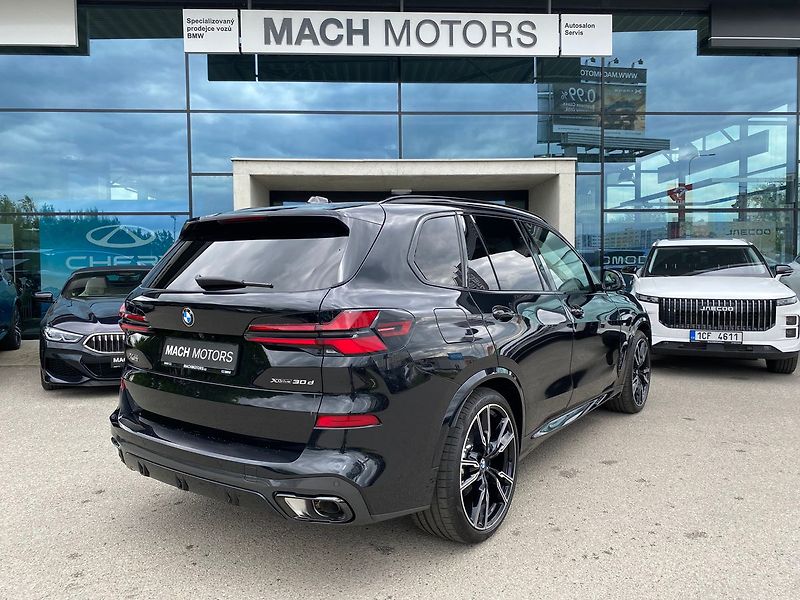 BMW X5 30xd Vzduch Nezávislé Tažné - fotka 5 z 27