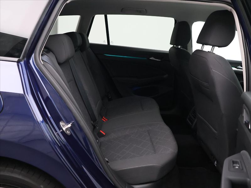 Volkswagen Golf Variant 1,5 TSI 110kW Evo Life CZ DPH - fotka 12 z 30