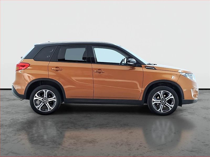 Suzuki Vitara (2015) 1.6 VVT, 4X4, ČR,1.maj - fotka 6 z 21