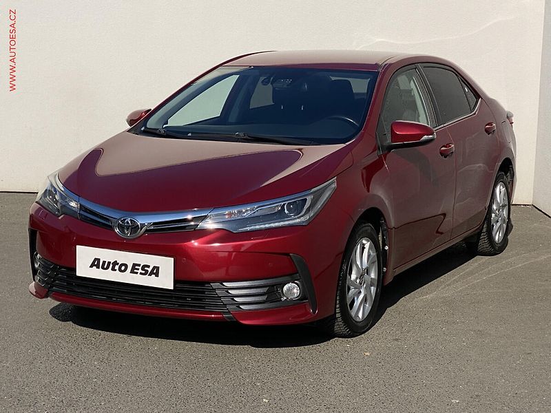 Toyota Corolla (2016) 1.6i, ČR, Xenon, AC - fotka 3 z 17