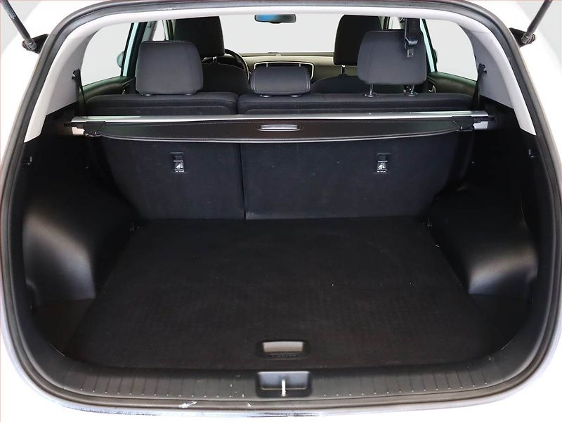 Kia Sportage (2017) 1.7 CRDi, Automat, Serv.kniha - fotka 12 z 16