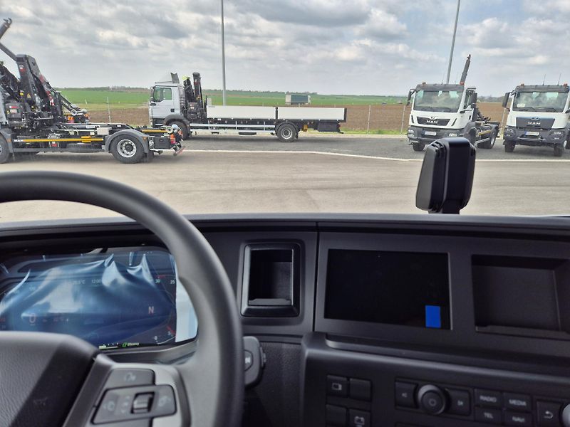MAN TGM 18.290 HIAB 158 KONTEJNER 10T - fotka 21 z 24