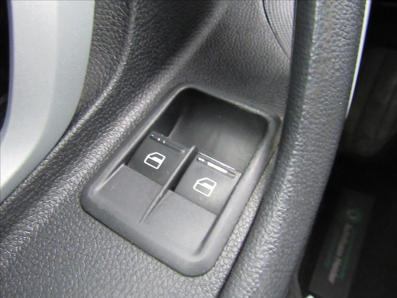 Škoda Fabia 1,6 i 77kW Combi Ambiente - fotka 22 z 26