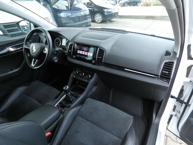 Škoda Karoq 4x4 StylePlus 2.0 TDI /110kW 6 - fotka 20 z 29