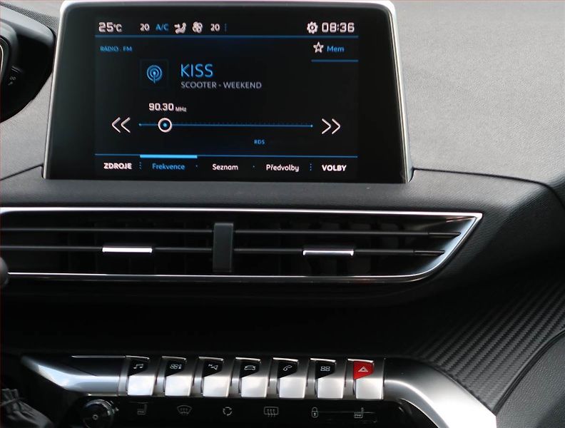 Peugeot 5008 (2017) PureTech 130, Serv.kniha - fotka 12 z 22