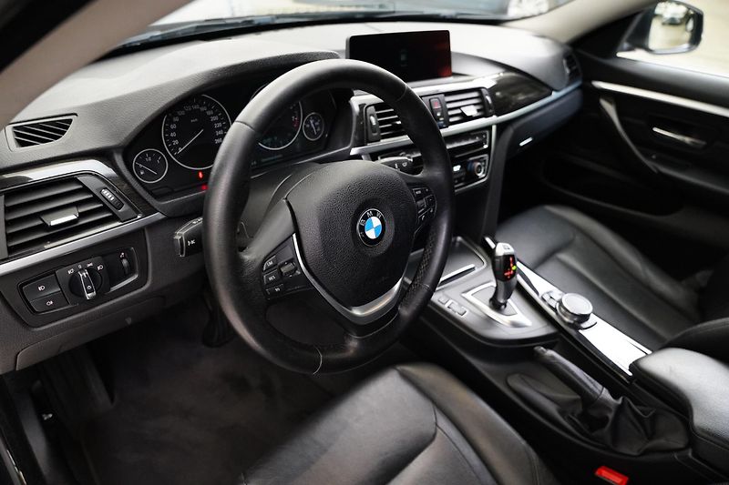 BMW Řada 4 - fotka 14 z 26