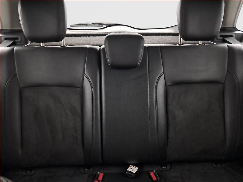 Suzuki Vitara (2015) 1.6 DDiS, 4X4, Serv.kniha - fotka 10 z 24