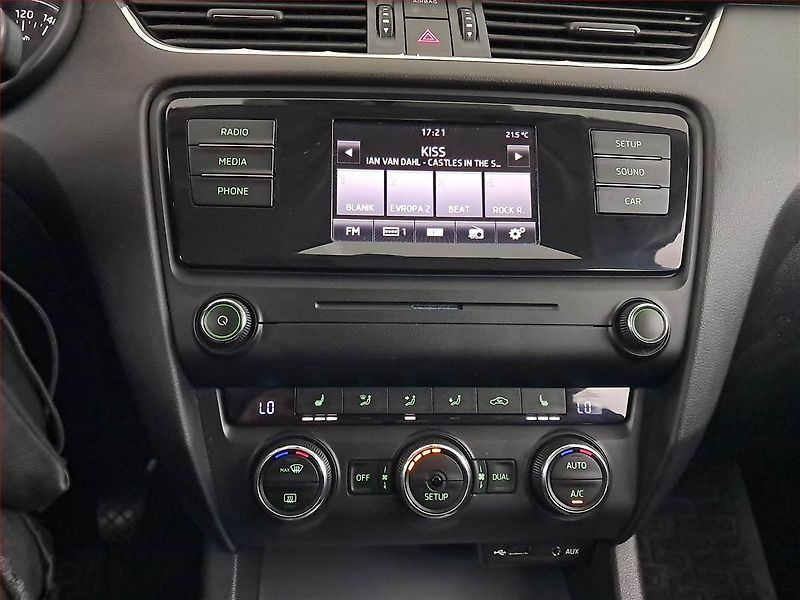 Škoda Octavia (2014) 1.6 TDI, Tempomat - fotka 12 z 19
