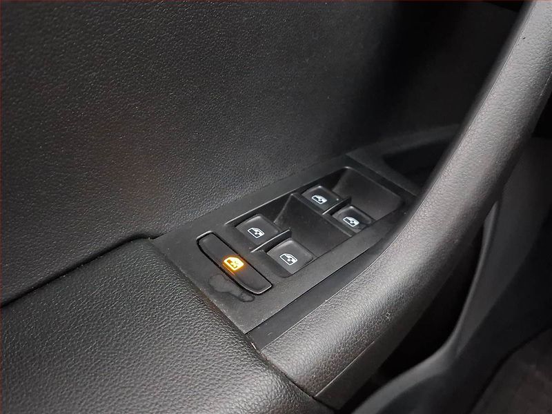 Škoda Octavia (2018) Ambition Plus 1.5 TSI, Automat - fotka 17 z 17
