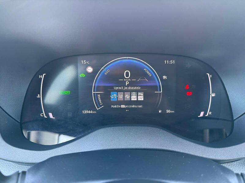 Toyota Yaris Cross 1.5 HSD e-CVT Comfort - fotka 15 z 26