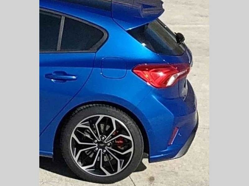 Ford Focus zachycený během oficiálního focení.