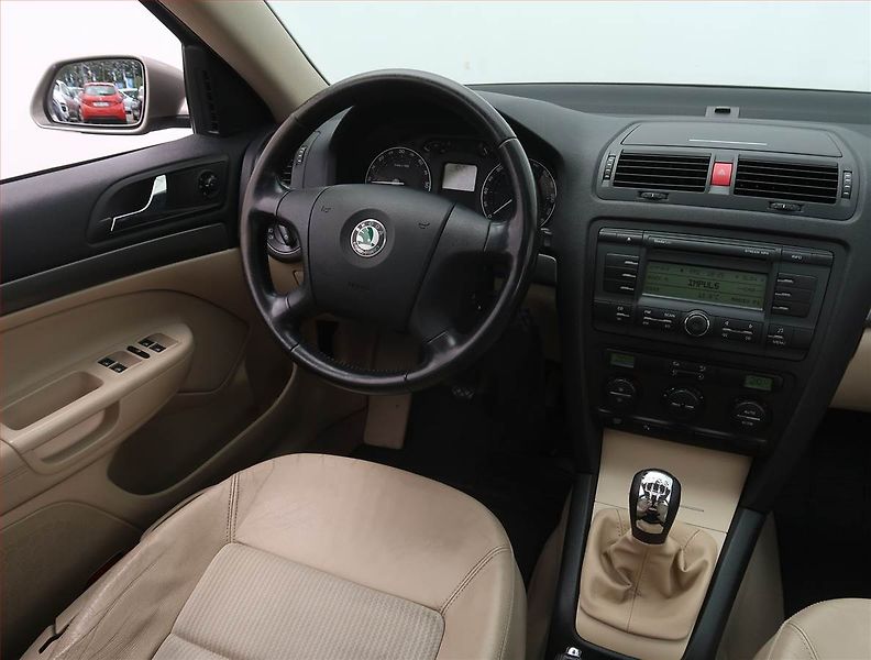 Škoda Octavia (2007) Elegance 1.9 TDI, Tažné - fotka 7 z 19