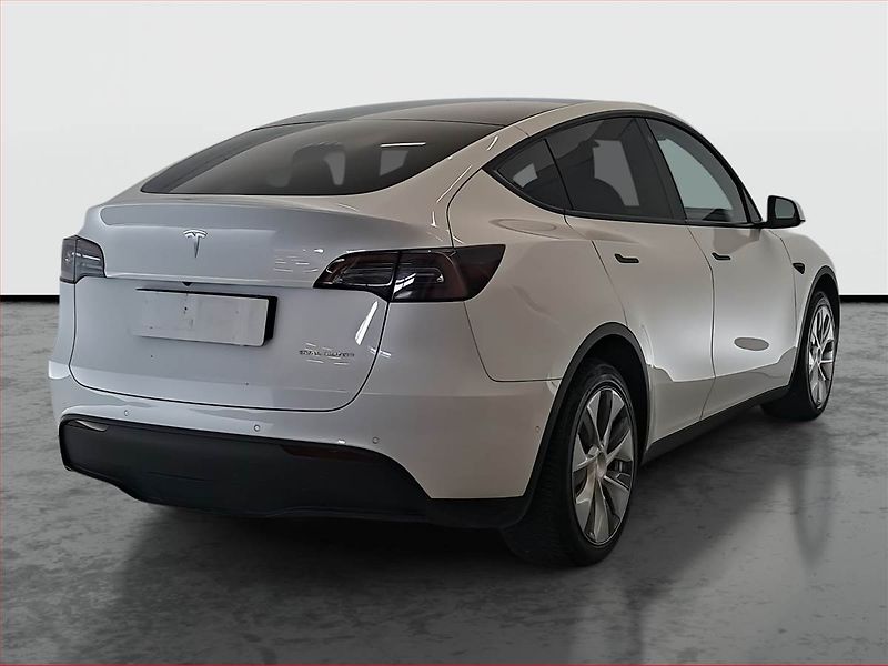 Tesla Model Y (2022) Long Range AWD 79kWh, SoH 93% - fotka 5 z 25