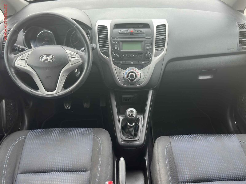 Hyundai ix20 (2012) 1.4i, ČR, Klima - fotka 8 z 18