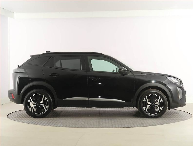 Peugeot 2008 (2025) 1.2 PureTech - fotka 6 z 26