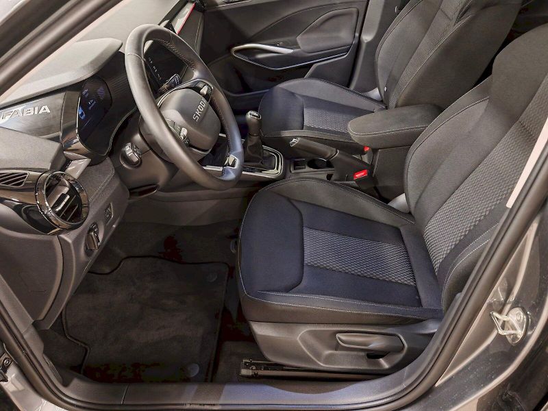 Škoda Fabia (2025) 1.0 TSI 85 kW Top Selection - fotka 18 z 26