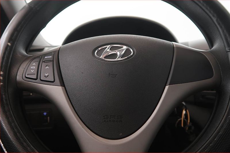 Hyundai i30 (2009) 1.4 CVVT, ČR,1.maj, Serv.kniha - fotka 14 z 15