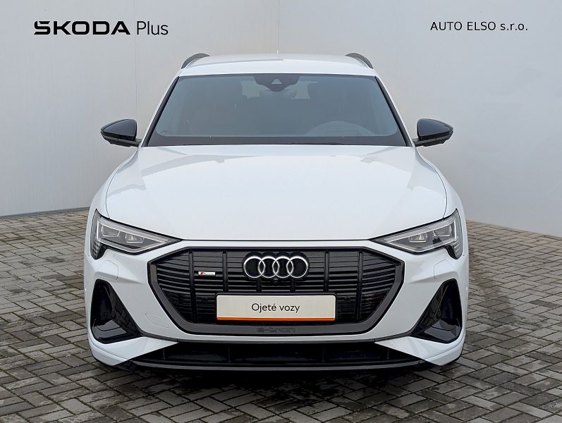 Audi e-tron (2021) S-Line 55 Quattro - fotka 4 z 30