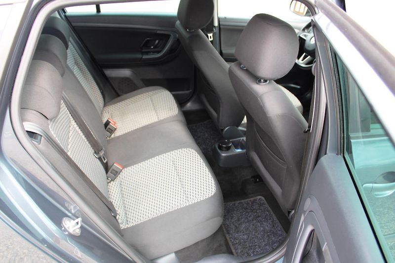 Škoda Fabia (2014) REZERVACE - fotka 12 z 16