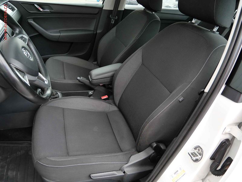 Škoda Rapid (2015) 1.4 TDi, ČR, Ambiente - fotka 9 z 16