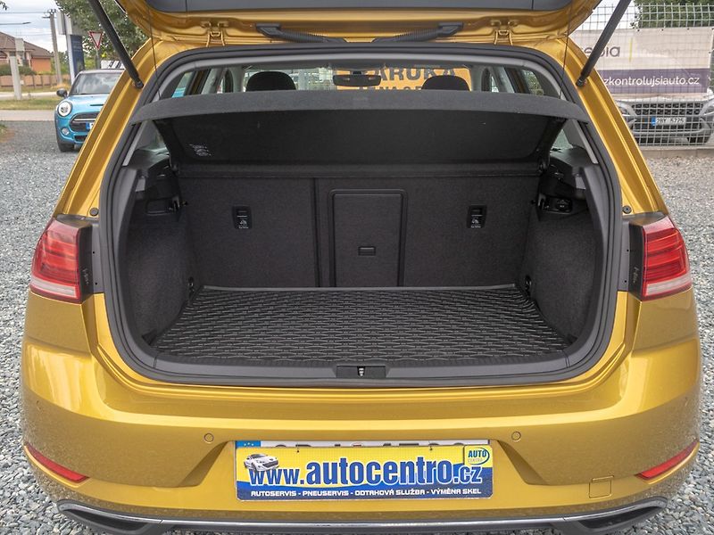 Volkswagen Golf (2018) ČR 1.0TSI 81KW – BARVA - fotka 45 z 52