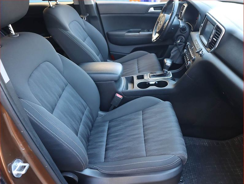 Kia Sportage (2017) 1.7 CRDi, Automat, Serv.kniha - fotka 9 z 20