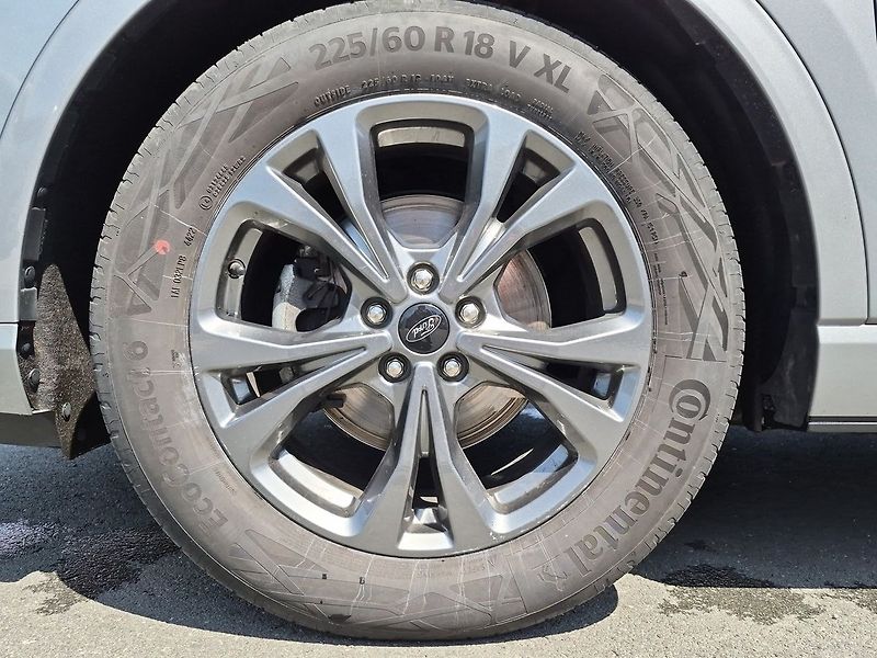 Ford Kuga ST-Line X  1,5 EcoBoost - fotka 28 z 28
