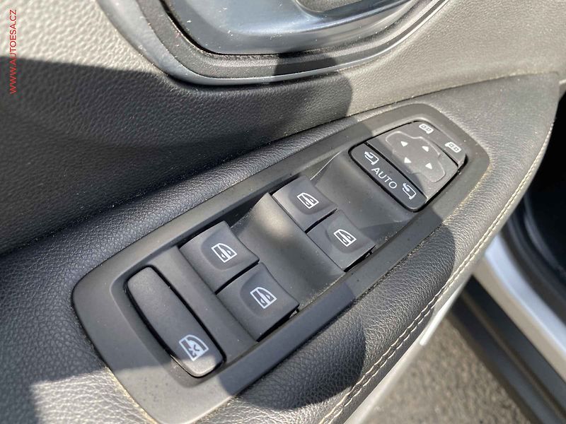 Renault Scénic (2019) 1.8 dCi, Intense, LED, TZ - fotka 13 z 17
