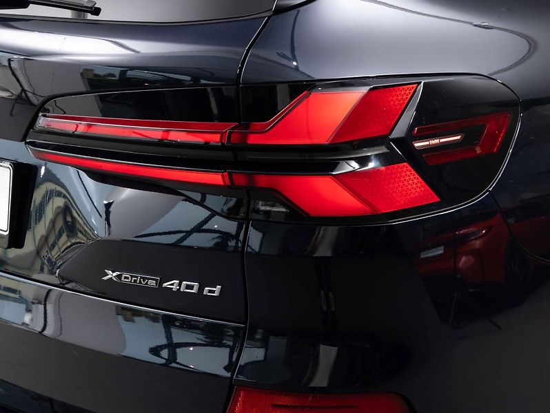 BMW X5 xDrive40d - fotka 10 z 24