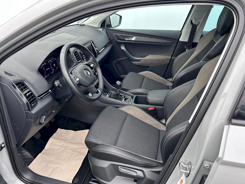Škoda Karoq (2022) 1.5 TSI Style Extra COLUMBUS,M - fotka 5 z 35