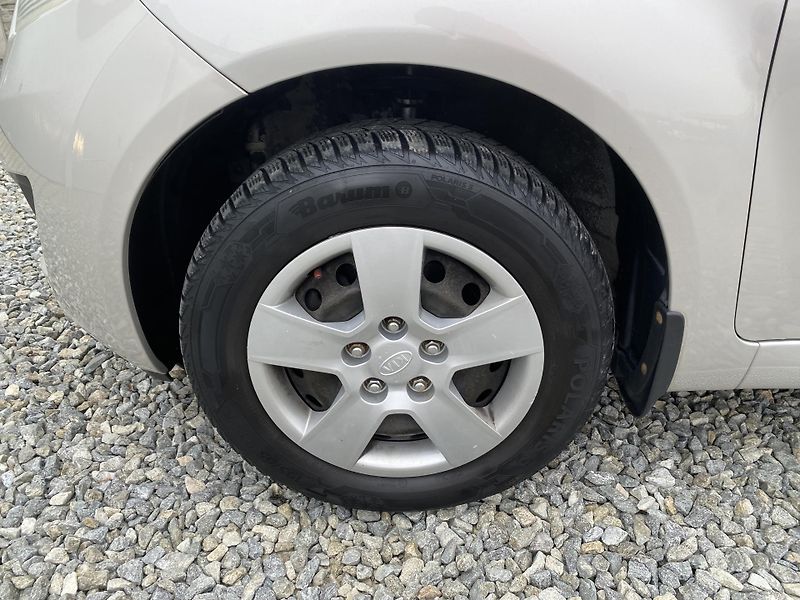 Kia Venga 1.4i 16v 90PS KLIMA SERVIS!!!  - fotka 20 z 144